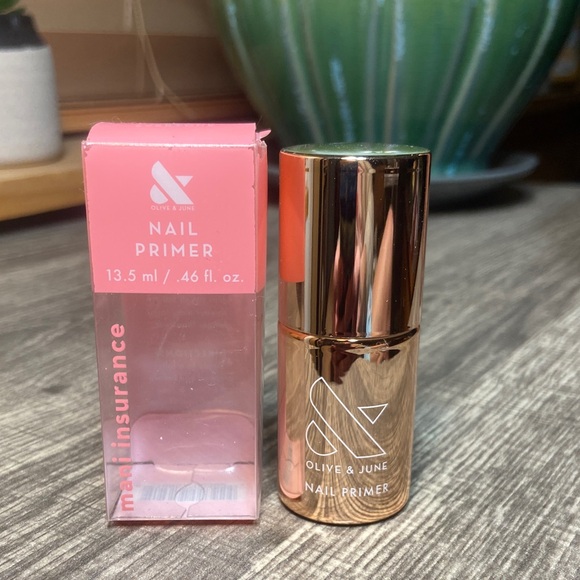 5 for $25 Olive & June Nail Primer - Picture 1 of 5